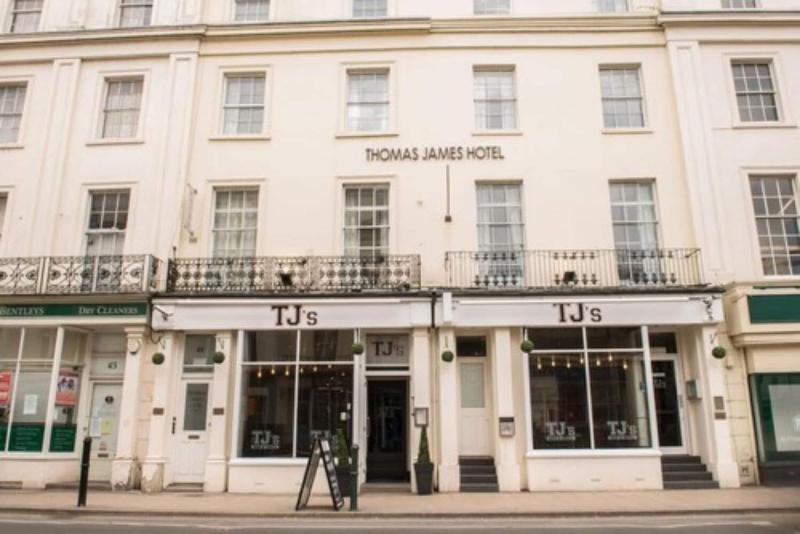 Thomas James Hotel - Genel