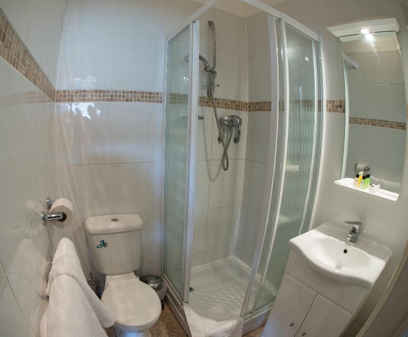 Thomas James Hotel - Oda