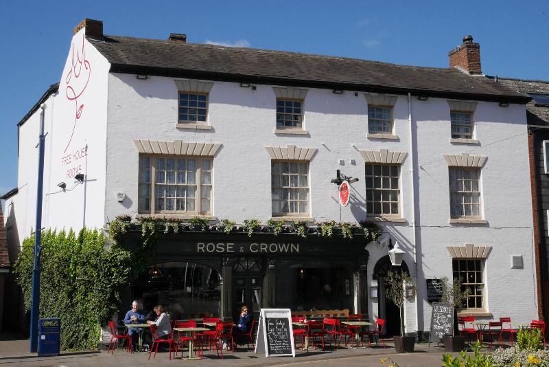 Rose & Crown - Genel