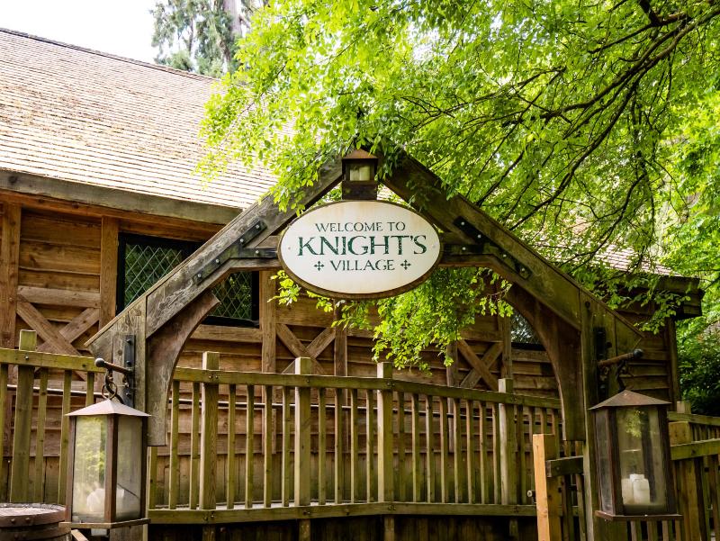Warwick Castle Hotel and Knight's Village - Genel