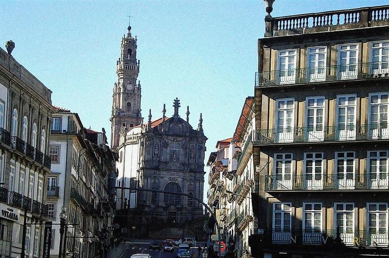Home @ Porto Clérigos Apartment - Genel