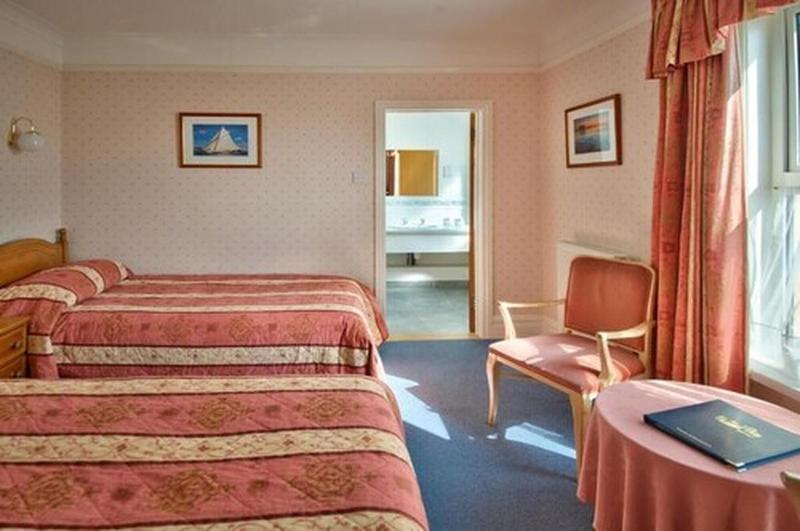 The Channel View Hotel - Oda
