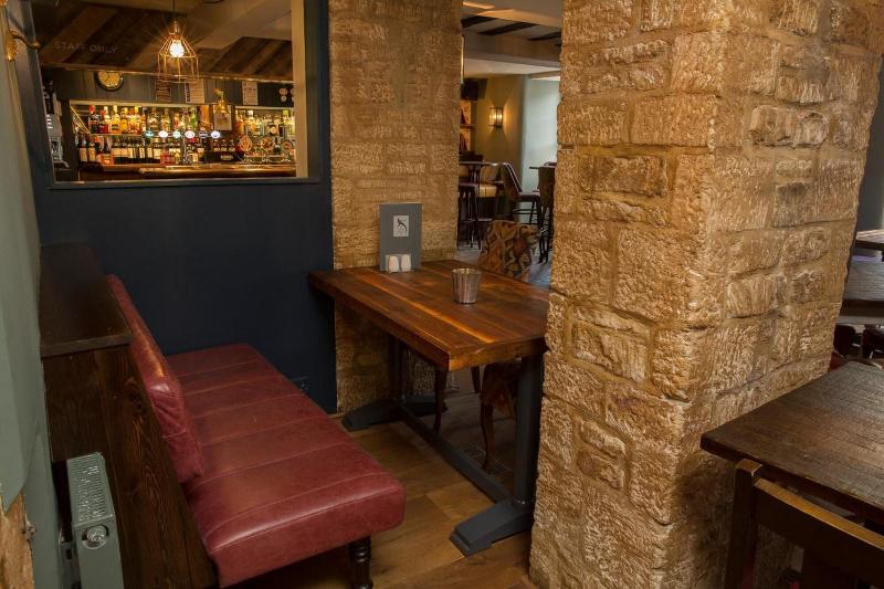 The Golden Pheasant Inn - Bar