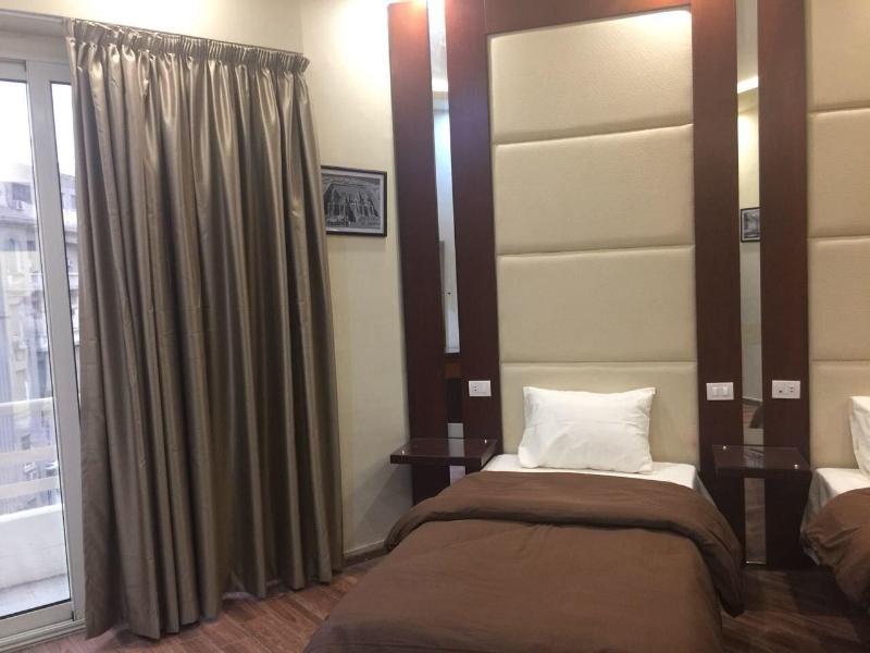 Grand Palace Hotel - Oda