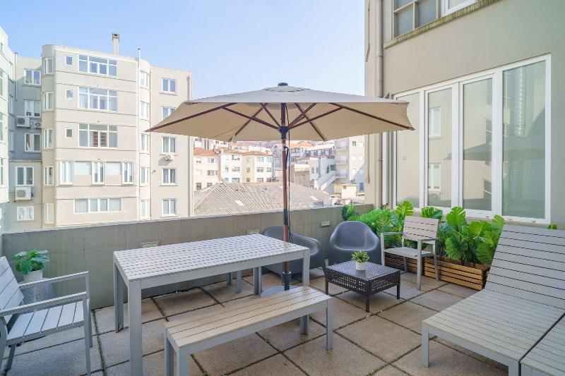 Feel Porto Downtown Townhouses - Teras