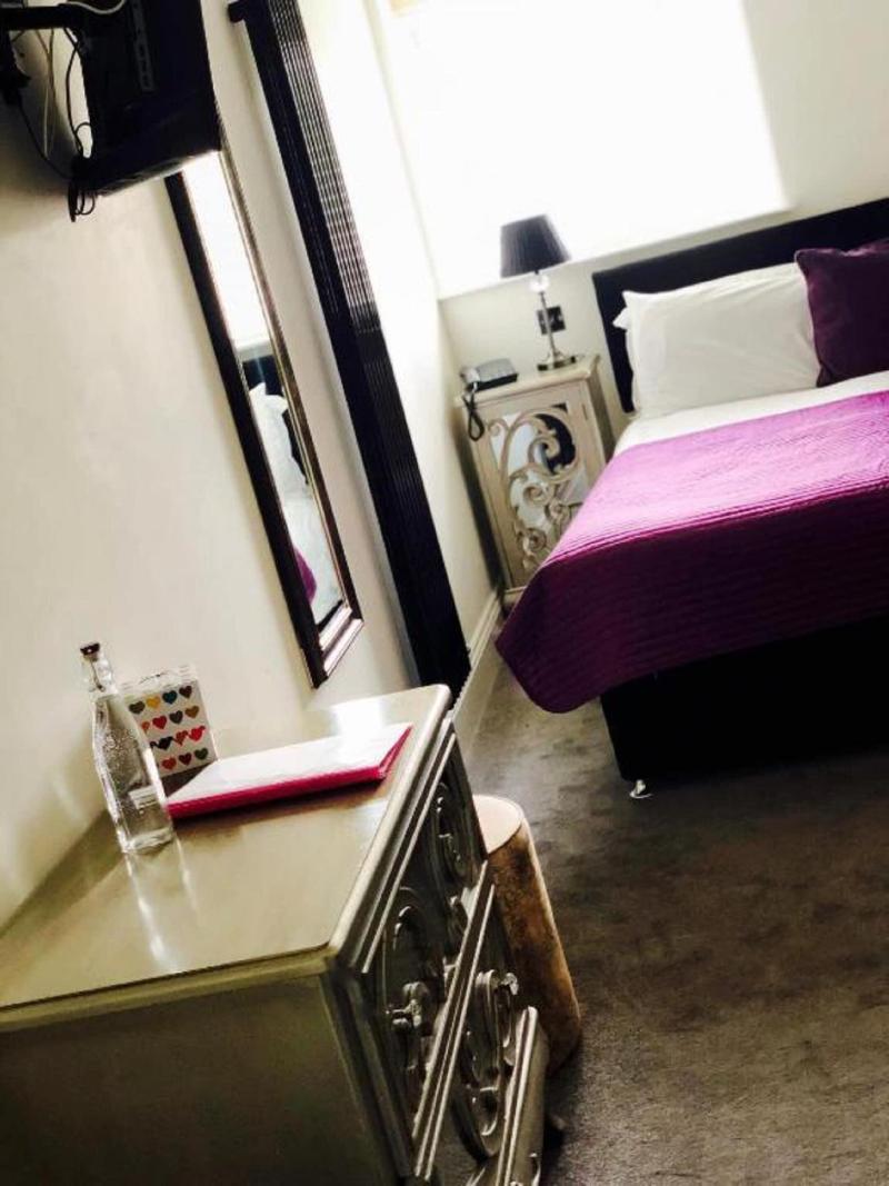 Ship Leopard Boutique Hotel - Oda