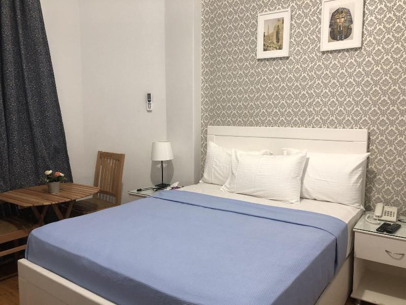 Columbia Hotel - Oda