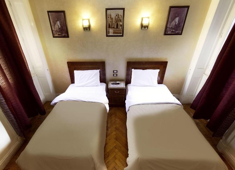Minerva Downtown Hostel - Genel