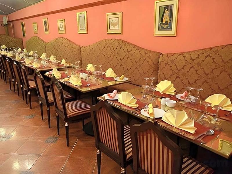 Golden Carven Hotel - Genel
