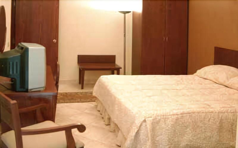 Golden Carven Hotel - Oda