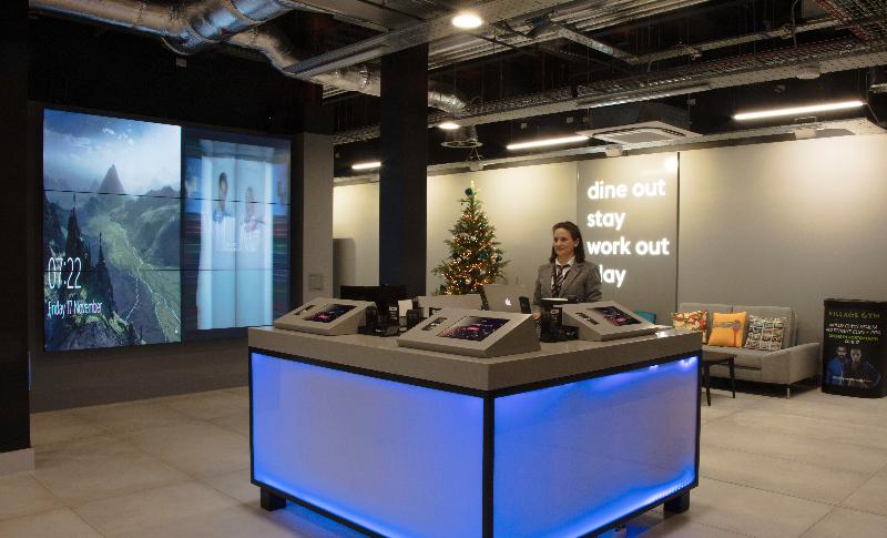 Village Hotel Bristol - Lobi