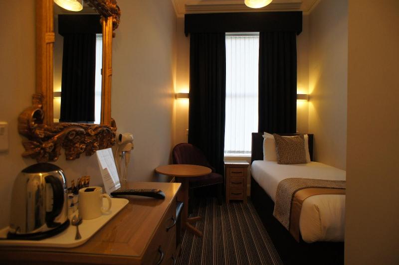 Applewood Hotel - Oda