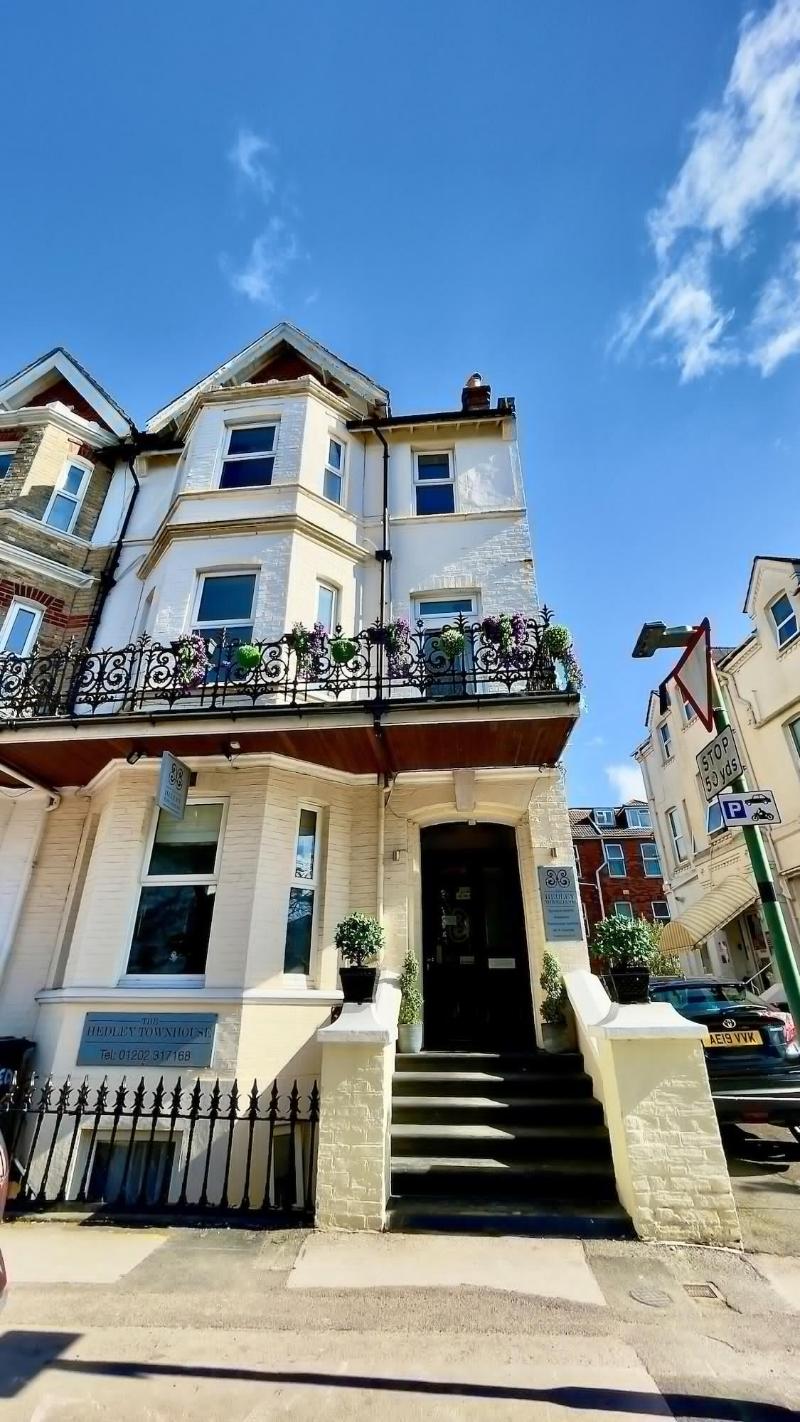 The Hedley Townhouse B&B - Genel