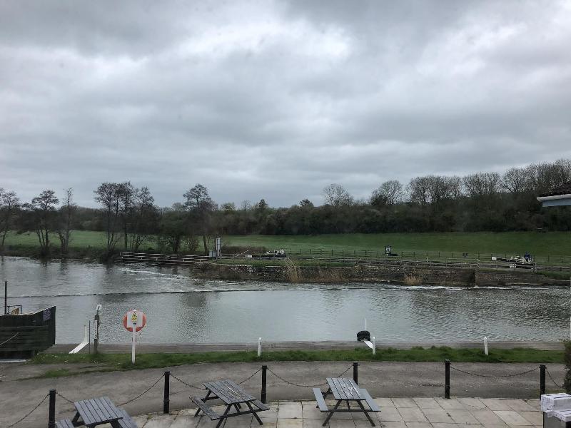 The Riverside Inn - Genel