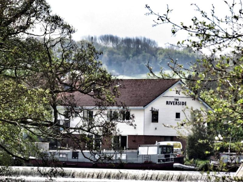 The Riverside Inn - Genel