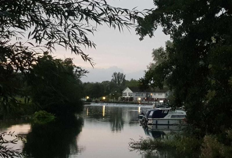 The Riverside Inn - Genel