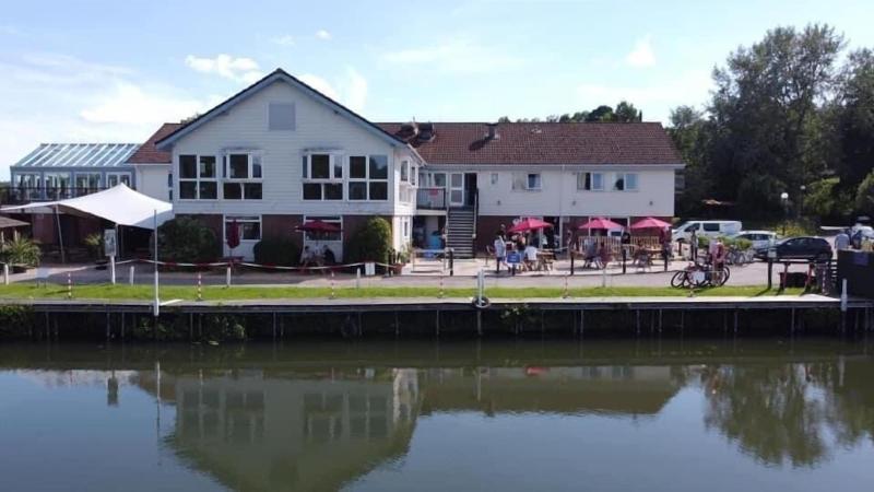 The Riverside Inn - Genel