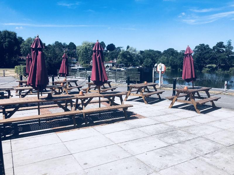 The Riverside Inn - Oda