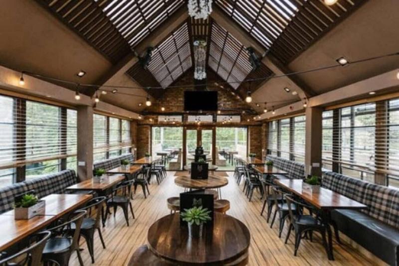 Siberia Bar & Hotel - Restoran