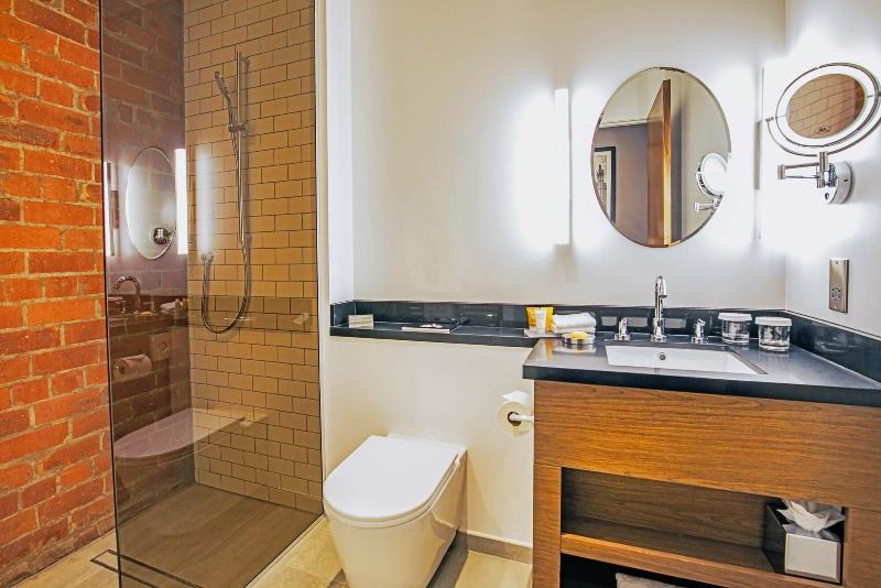 Sandman Signature Aberdeen Hotel - Oda