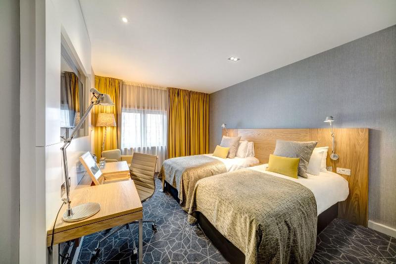Apex City Of Bath Hotel - Oda
