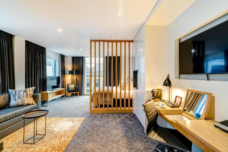 Apex City Of Bath Hotel - Oda
