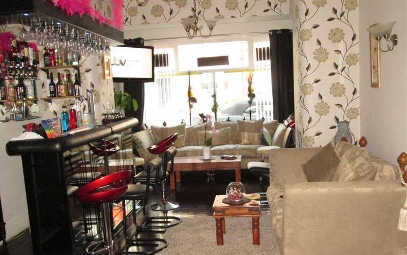 The Garnett Hotel - Bar