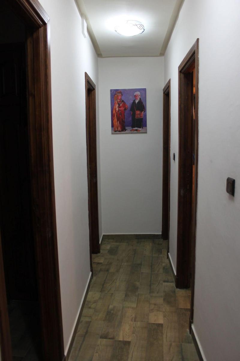 Hotel Maram - Lobi