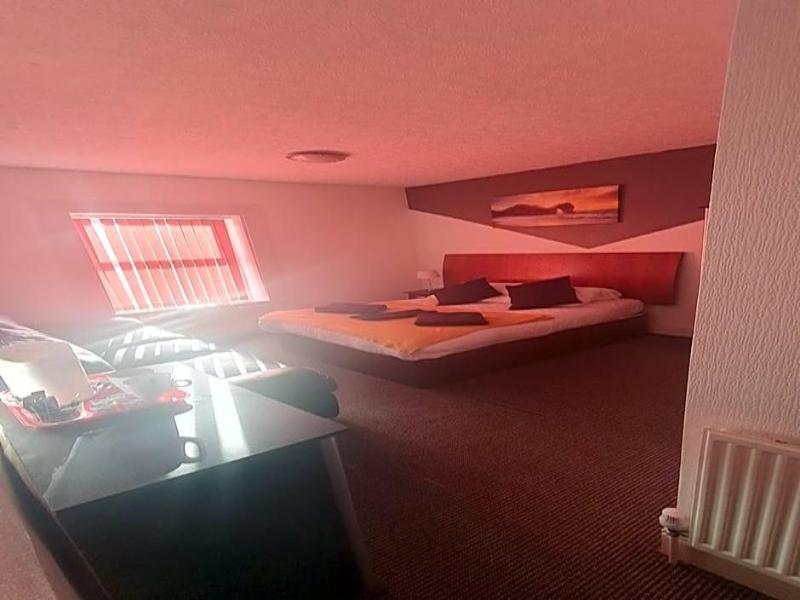 Las Palmas Hotel By The Sea - Oda