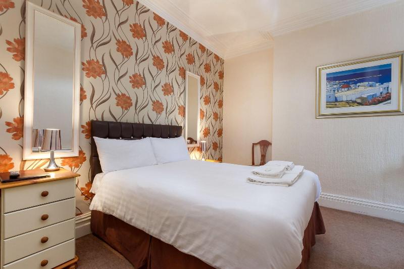 The Maples Hotel - Oda