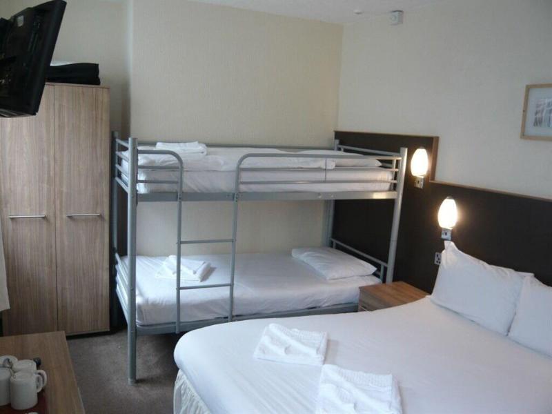 Dutchman Hotel - Oda