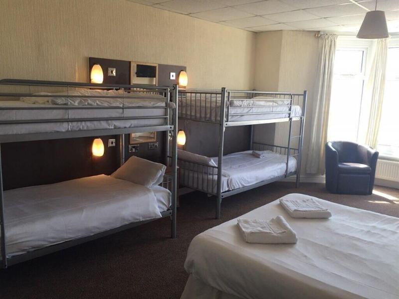 Dutchman Hotel - Oda