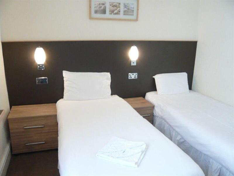 Dutchman Hotel - Oda
