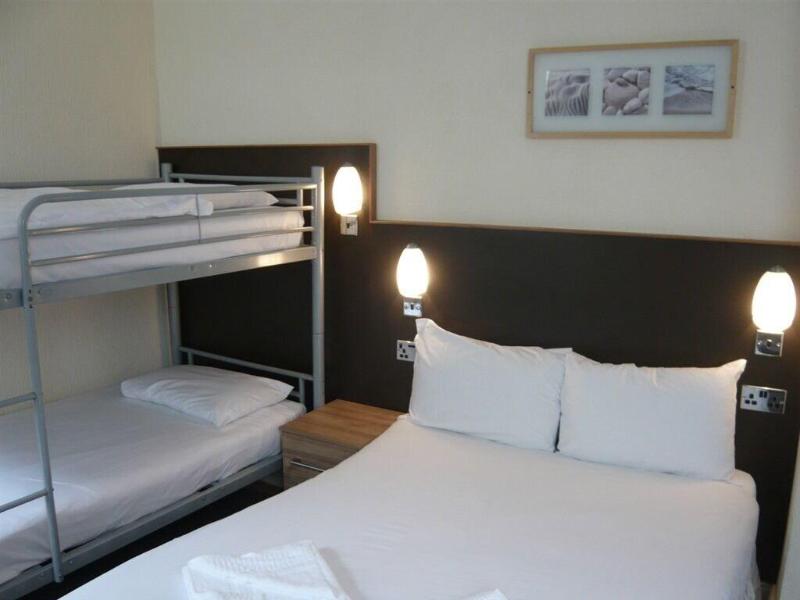 Dutchman Hotel - Oda