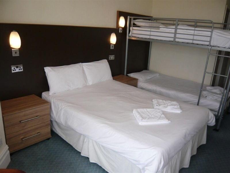 Dutchman Hotel - Oda