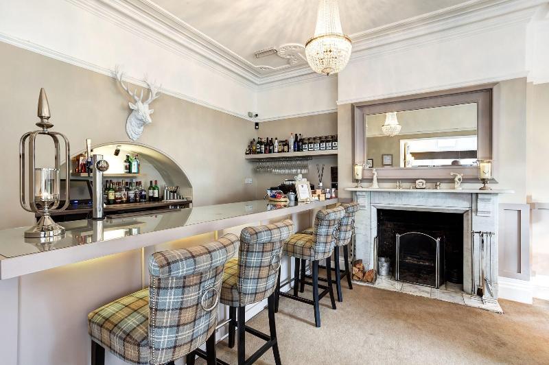 The Alexandra Court Hotel - Bar