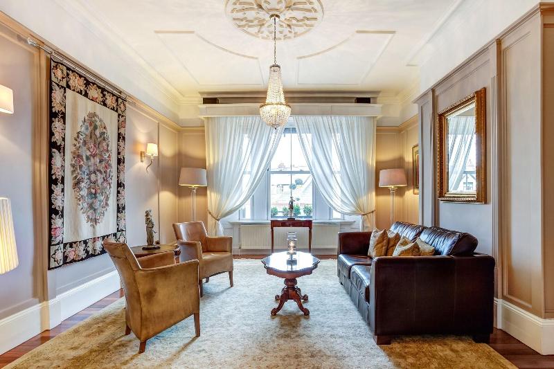 The Alexandra Court Hotel - Lobi