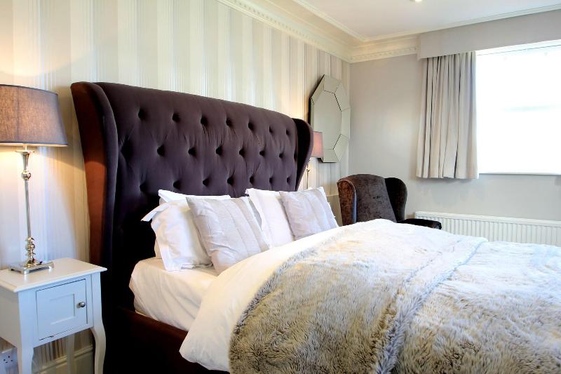 The Alexandra Court Hotel - Oda