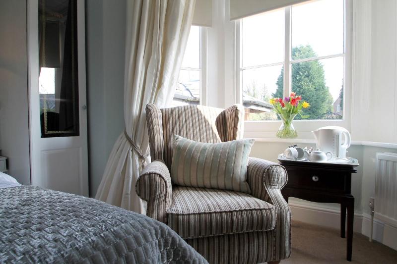 The Alexandra Court Hotel - Oda