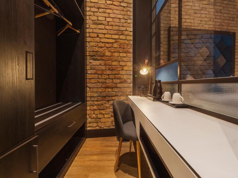 The Loft Budapest - Genel