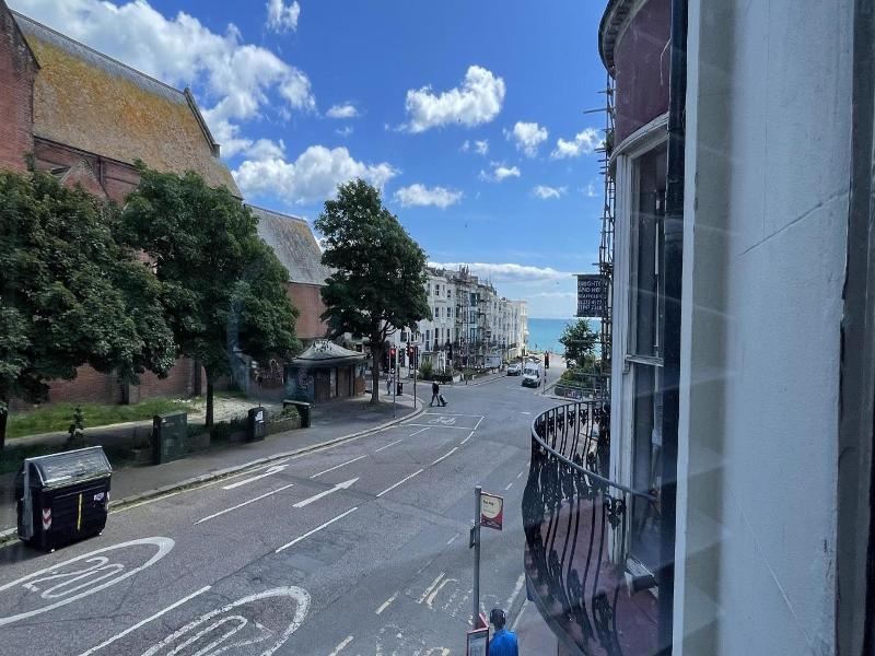 Ei8Ht Brighton Apartments - Genel