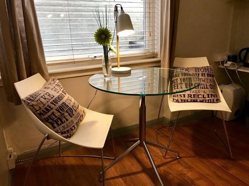 Ei8Ht Brighton Apartments - Oda