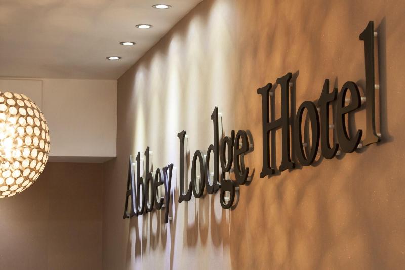 The Abbey Lodge Hotel - Lobi