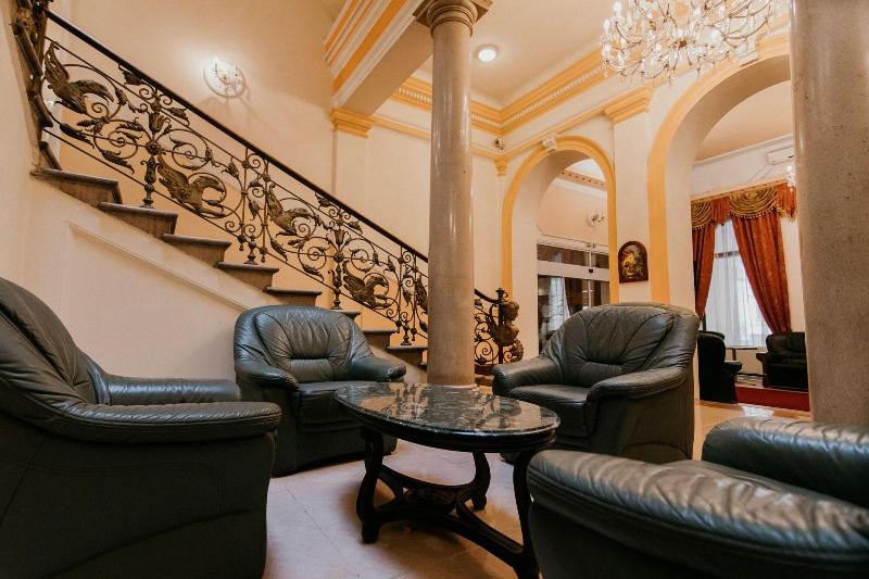 Tisza Hotel - Lobi