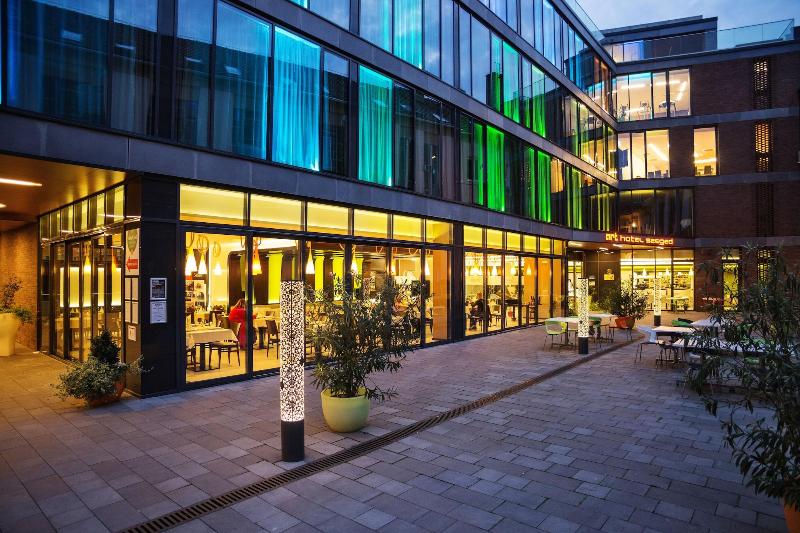 Art Hotel Szeged - Genel