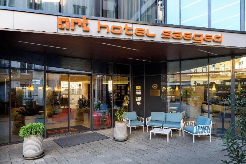 Art Hotel Szeged - Genel