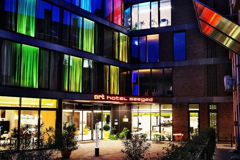Art Hotel Szeged - Genel