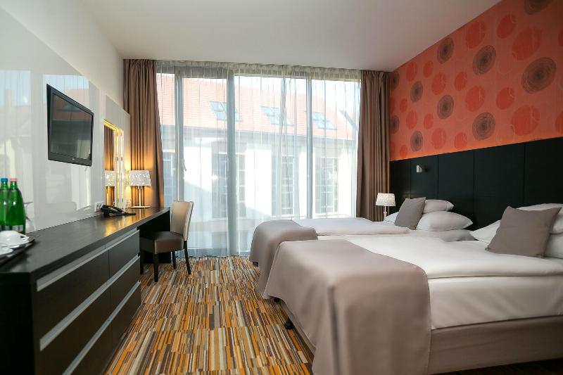 Art Hotel Szeged - Oda