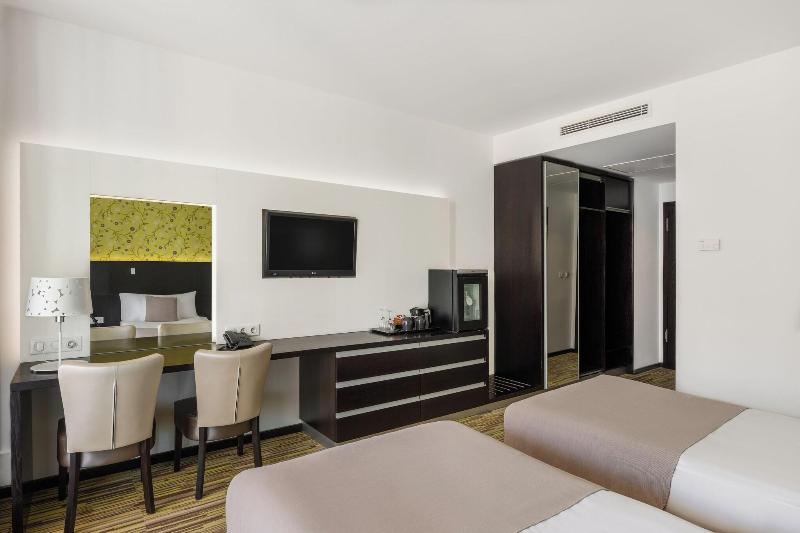 Art Hotel Szeged - Oda
