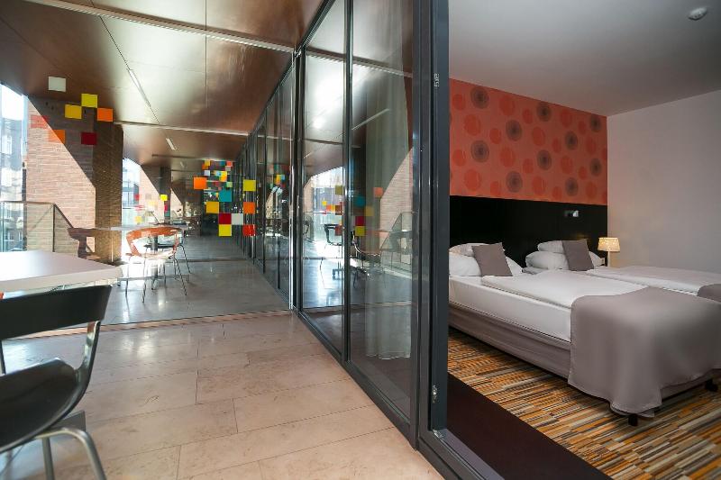 Art Hotel Szeged - Oda